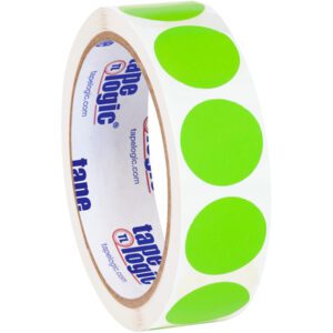 A roll contains 500 MH-USA 1 fluorescent green removable labels on a white background, ideal for standout organization. The inner side features the tape logic branding.