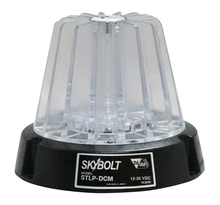 LT-M-RD4-FSL-CL_A.jpg The Vestil Light, a round 4 high magnet-mounted warning beacon with a clear dome, features model details and voltage specs on its base to ensure flash safety during use.