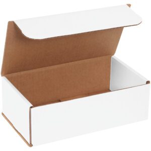 The MH-USA 9 x 5 x 3 White Corrugated Mailers come in a bundle of 50. These sleek rectangular boxes feature a hinged lid and open to reveal a contrasting brown interior against their pristine white exterior.