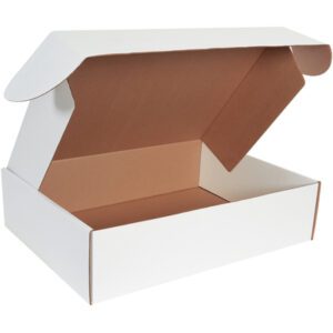 The MH-USA 24 x 18 x 6 White Deluxe Literature Mailers (25/Bundle) features a smooth brown interior and crisp edges, making it perfect for any mailing needs with its sleek, functional design.