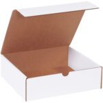 The MH-USA 10 x 9 x 3 white literature mailer with a brown interior features a raised lid revealing an empty inside and offers a minimal design with clean edges, perfect for packaging or storage. Each bundle includes 50 mailers.