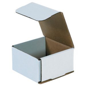 The MH-USA white corrugated mailers, measuring 4 3/8 x 4 3/8 x 2 1/2, have a brown interior with a fully open lid and slightly corrugated edges. These square boxes come in bundles of 50.