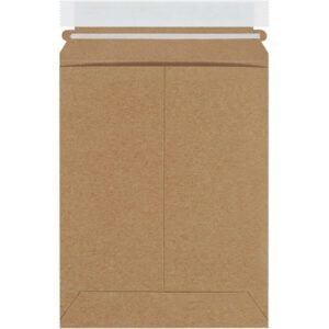 The 7 x 9 Kraft Self-Seal Stayflats Plus® Mailer case includes 100 brown, sturdy envelopes with a peel-and-seal closure flap at the top, showcasing their front side upright.