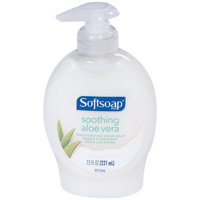 SOFTDBALOE.jpg The Softsoap® with Aloe - 7.5 oz. dispenser boasts a soothing aloe formula, sleek white design, and user-friendly pump. Decorated with aloe leaf graphics, this moisturizing soap offers gentle care for any occasion (6/Case).