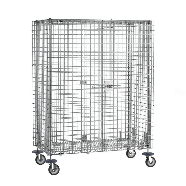 j3v82edmjm0nqyns92s64aq6s99jjiao.jpg The Metro SEC55ECQ qwikSLOT Mobile Security Shelving Unit in chrome is a large, wheeled wire storage cage measuring 27.25 x 52.75 x 67.9375. It features a latch for security and an open grid design for visibility, ensuring secure storage and easy transport with its sturdy rectangular frame.