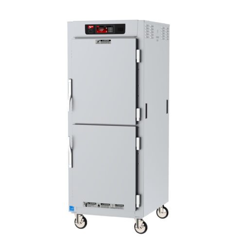 The Metro C589X-SDS-U C5 8 Series is a full-height, industrial-grade metal holding cabinet on wheels with Dutch solid doors and a digital display. It operates efficiently on 220-240V, 50/60Hz power supply and includes Universal Wire Slides for versatile storage options.