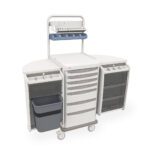 The Metro SXRSDCMED Starsys Decentralized Medication Cart boasts a white design, central drawers, a left pull-out trash bin, two side compartments with clear-fronted shelves, and a top shelf organizer with blue trays. Casters provide easy mobility in any healthcare setting.
