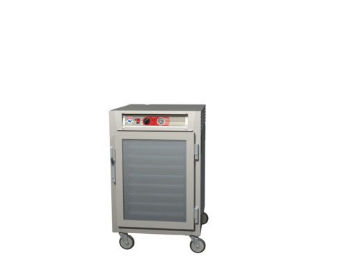 The Metro C565L-SFC-L C5 6 Series is a stainless steel, half-height insulated holding cabinet with a full-length clear door and aluminum slides. It operates at 120V, 60Hz, and 1440W, offering mobility and efficient temperature control for commercial use.