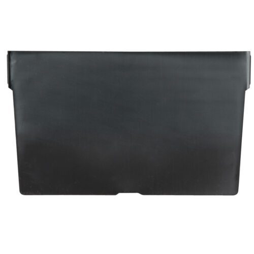 mv22vvn0e6jj6xw0stjnozagrmfr0dz0.jpg A sleek black rectangular Metro MB40130 divider, compatible with MB30130CLN, MB30138CLN, and MB30164CLN bins, features tapered sides and a smooth handle-free surface for a minimalist look against a white background. Pack contains 24 dividers.