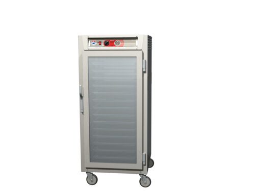 o6eb2rxhviaychhthclyrzi4vci1oode.jpg The Metro C567L-SFC-L C5 6 Series is a 3/4 height insulated reach-in holding cabinet with a clear door, red top controls, and Lip Load Aluminum Slides. It features multiple wire racks for trays, runs on 120V, and sits on four wheels for easy mobility.