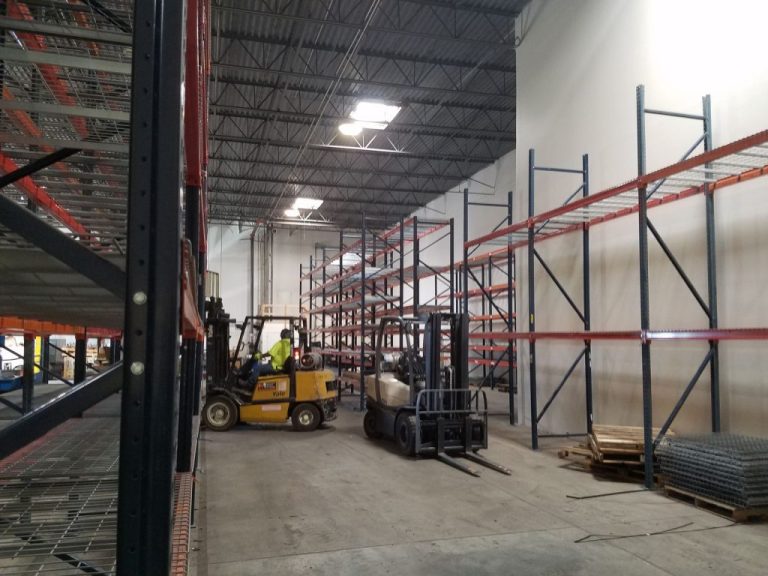 3PL warehouse pallet rack system for distribution center by MH-USA