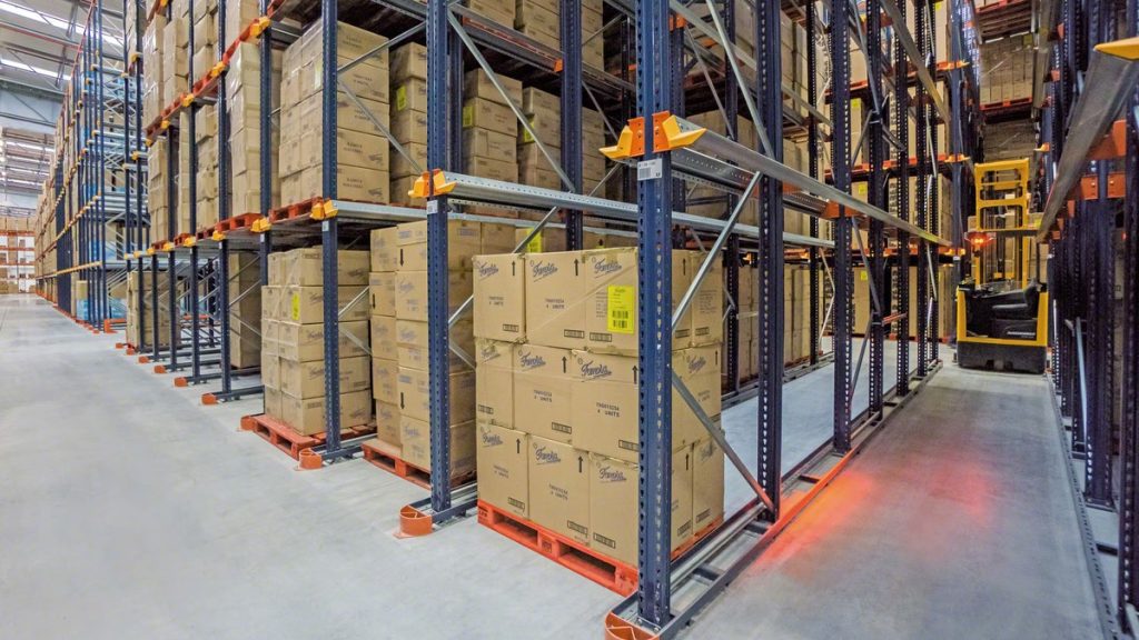 Drive-in pallet rack system