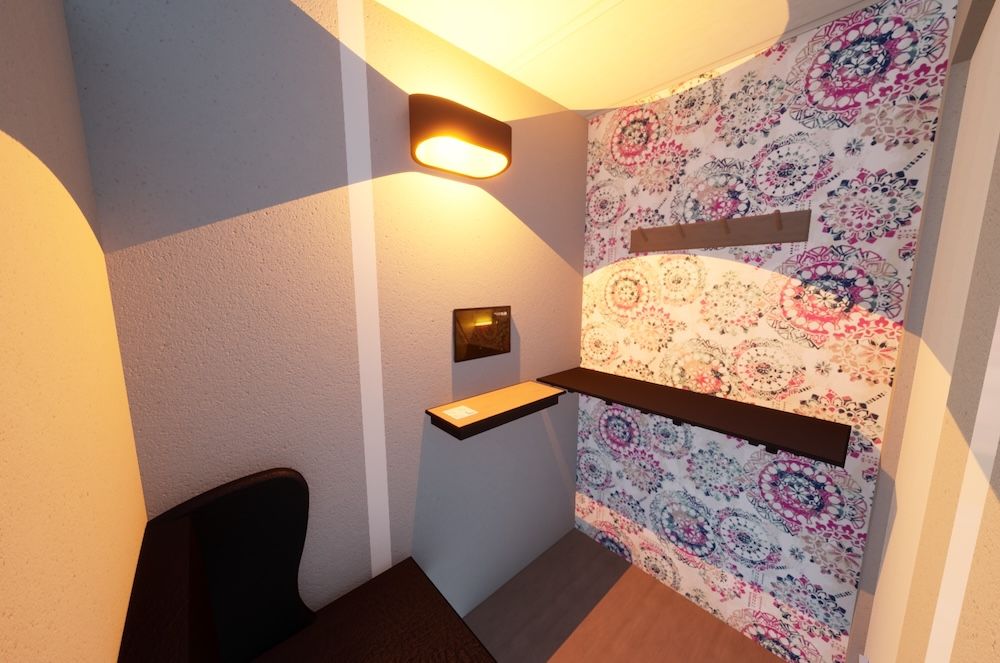 Modular lactation room in a workplace setting