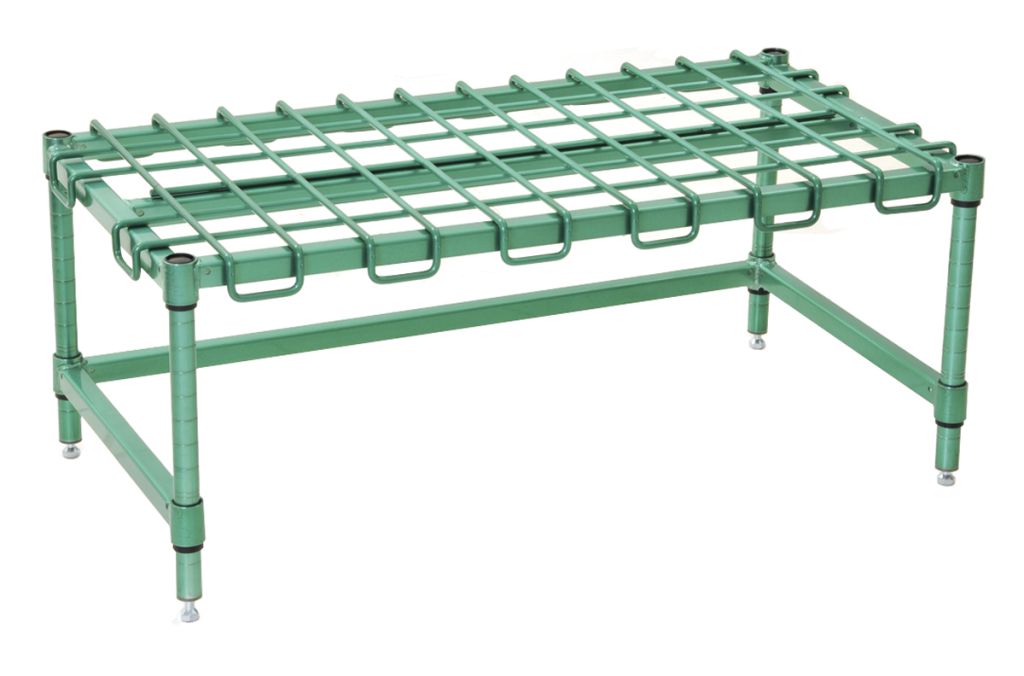 Wire dunnage rack for off-floor bulk storage in a walk-in