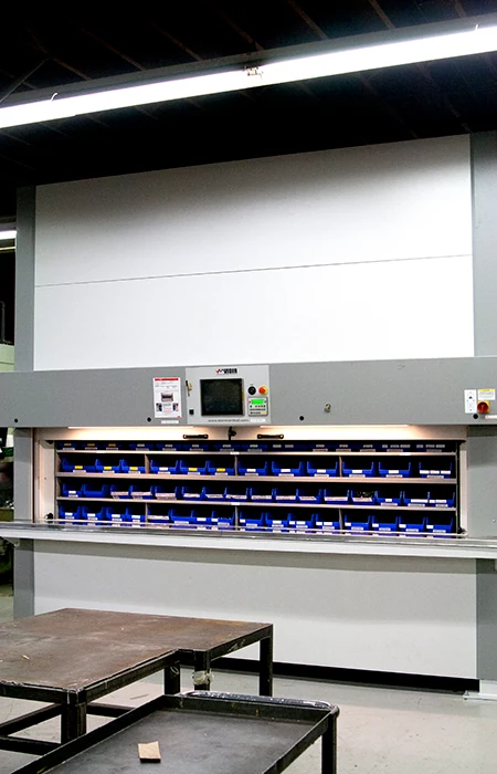 Vidir Pan Carousel carrier of parts bins delivered to the operator pick window